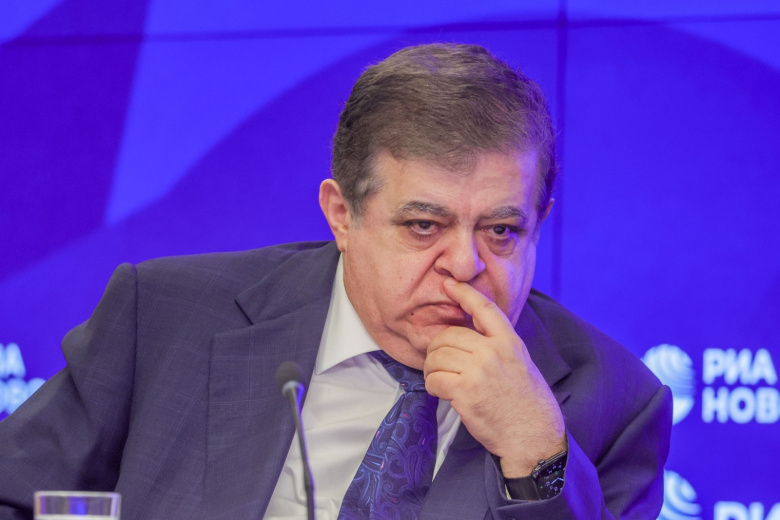 «Какое право?»: сенатор о призывах Такаити снести мемориал победы СССР