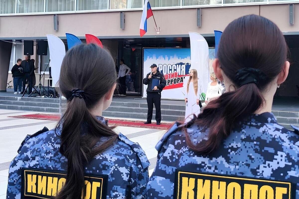 Полицейские предупредили молодежь Серпухова об угрозах экстремизма