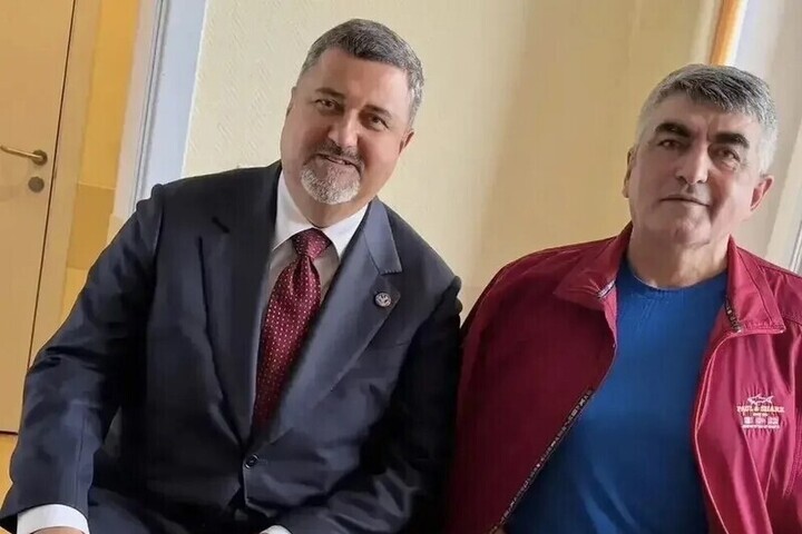Фёдор Щукин навестил в госпитале раненого Героя России Эседуллу Абачева