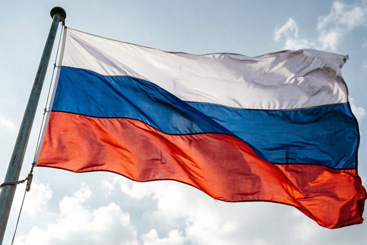 Россияне в Казахстане начали досрочно голосовать на выборах в Госдуму