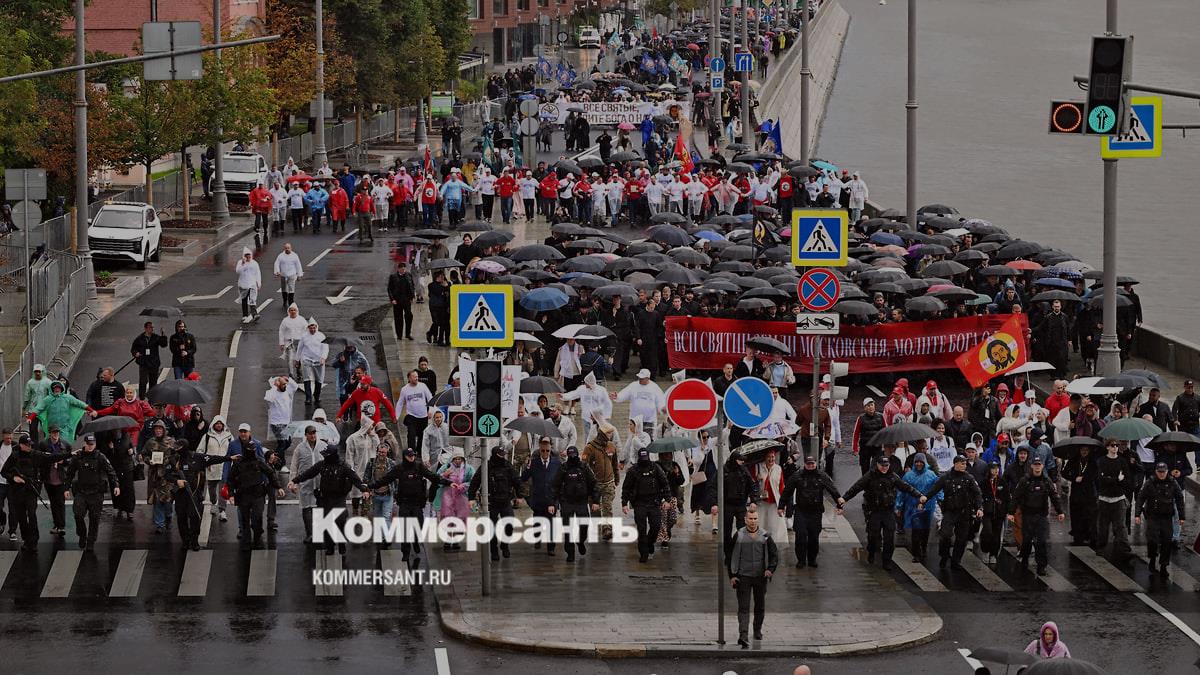 МВД: на крестный ход с мощами Дмитрия Донского в Москве вышли 100 тысяч человек