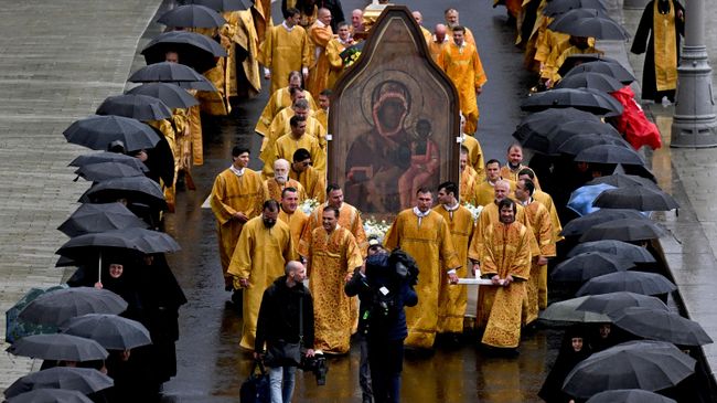 В Москве сняли ограничения движения после проведения крестного хода
