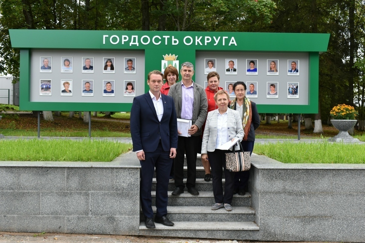 Общественная палата высоко оценила благоустройство в Мошенском округе