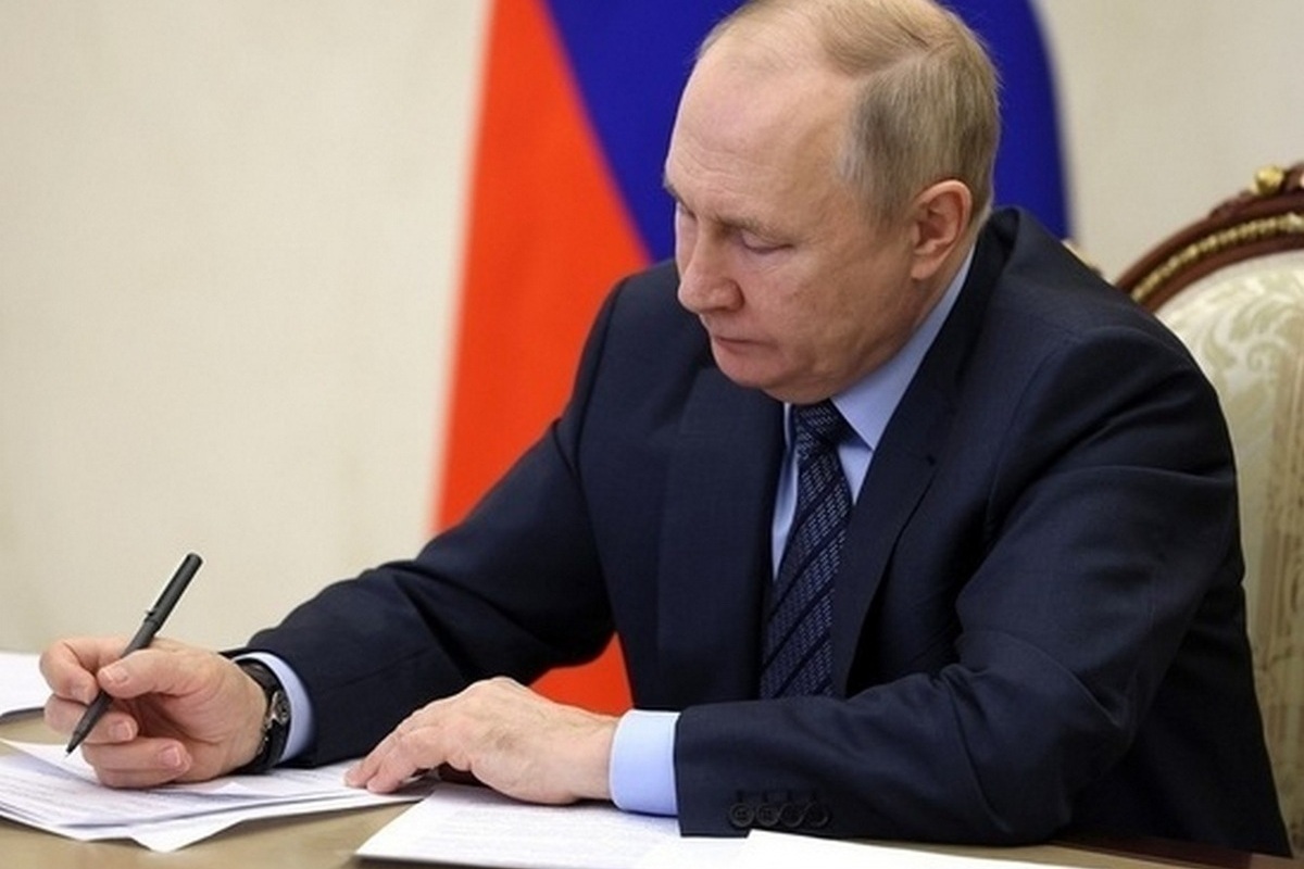 Путин присвоил звание Заслуженного изобретателя воронежскому ученому
