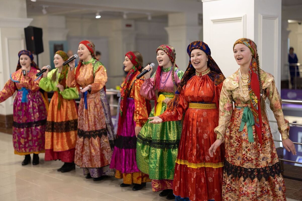 Урожай дачников Губкинского помог собрать средства для участников СВО