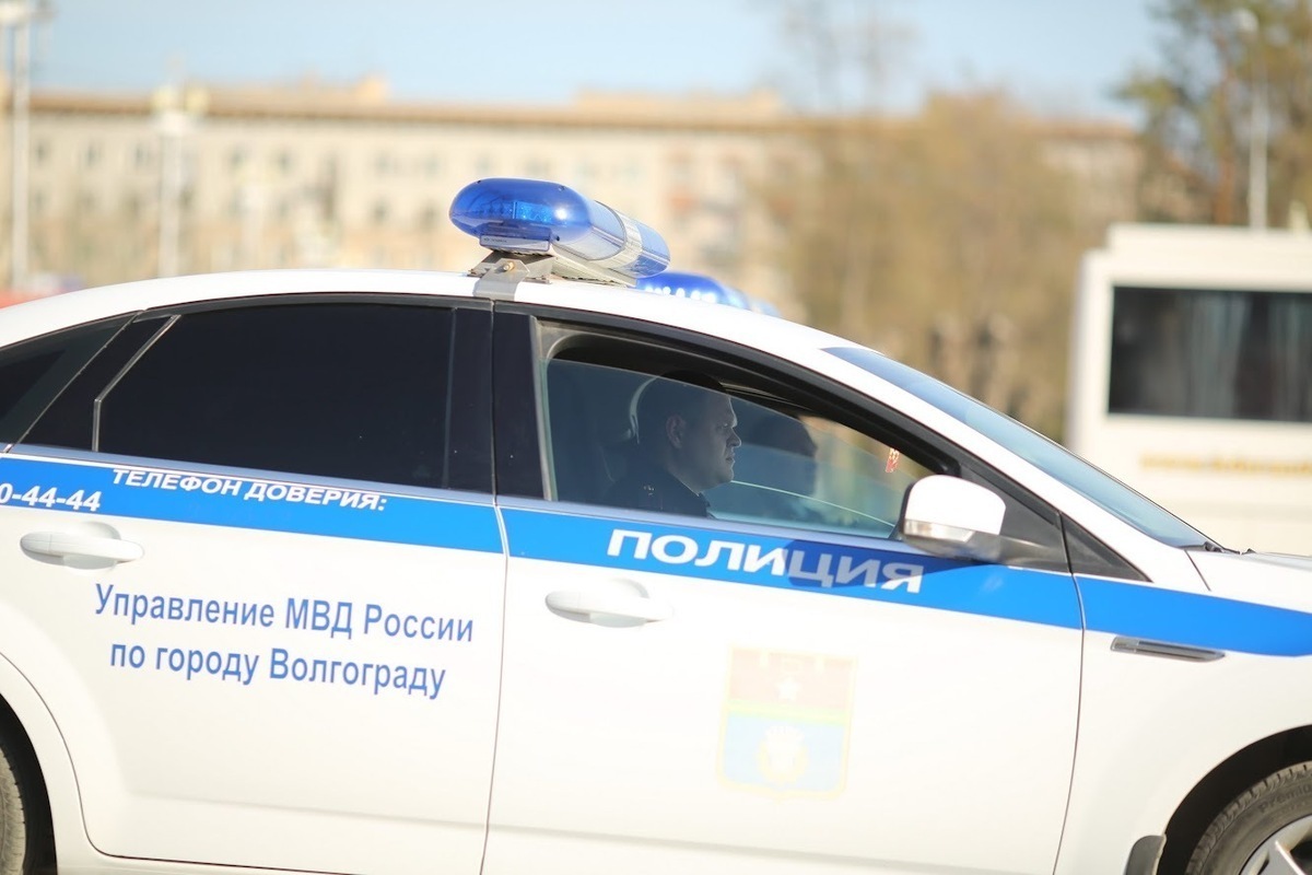 В Волгограде пресечена серия вымогательств у 16-летнего подростка