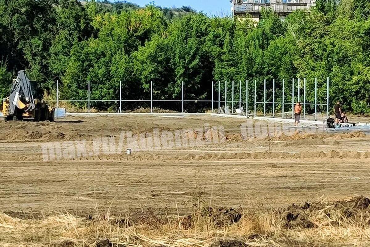 В Донецке на территории бывшего стадиона «Химик» строят ФОКОТ