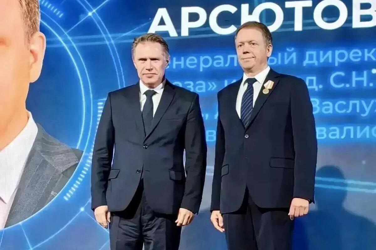 Коллектив МНТК «Микрохирургия глаза» награжден Орденом Пирогова