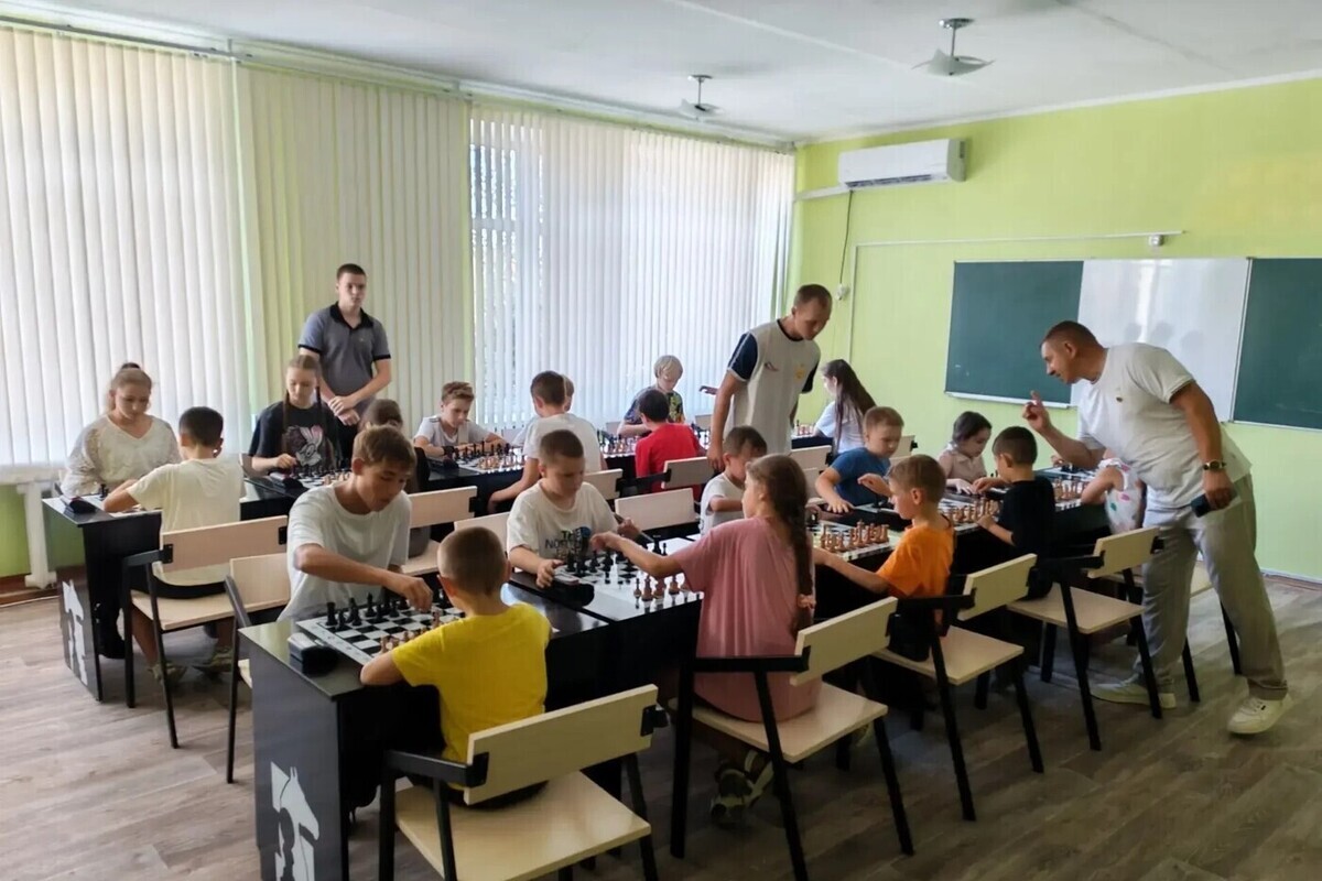В херсонском шахматном клубе «Гамбит» определили сильнейших среди школьников