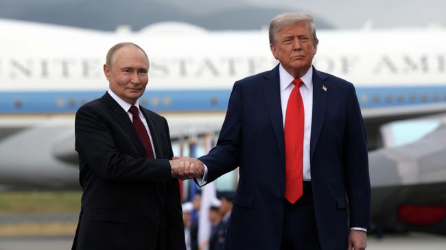 Путин отметил приверженность Трампа ориентации на мир, заявил Песков