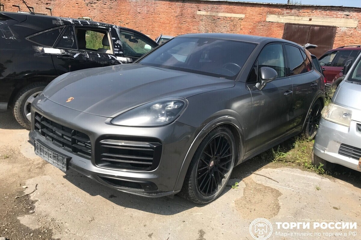 В Новосибирской области за 9,5 млн пустят с молотка премиальный Porsche Cayenne с запретом на регистрацию