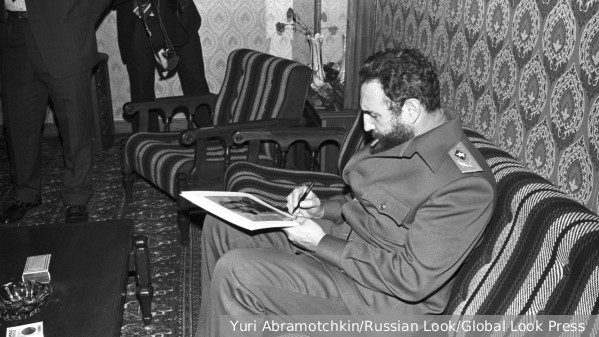 На Кубе сообщили о причастности ФБР к покушениям на Кастро