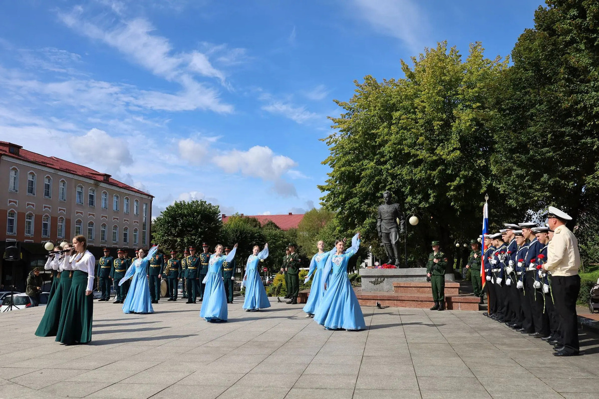 Капсулу с посланием в 2045 год заложили в Гусеве на 80-летие города