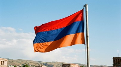 Экс-главком ВС Армении Тер-Григорьянц отказался от гражданства из-за предателей