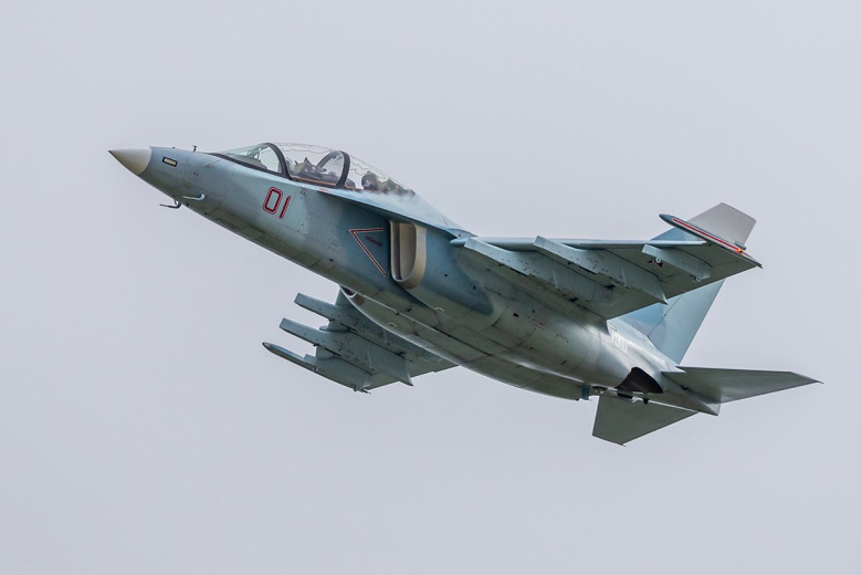 Як-130М и Су-57 прибыли на площадку авиакосмического салона в Египте