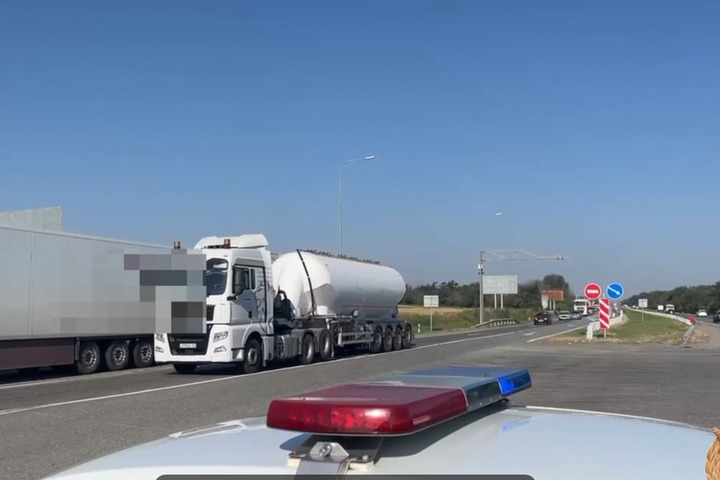 На Ставрополье за три дня автоинспекторы выявили более 150 нарушений у водителей грузового и пассажирского транспорта