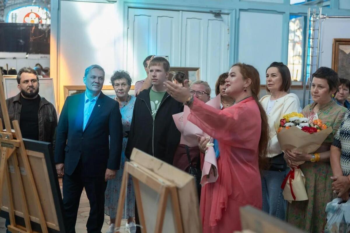 В Пятигорске открылась выставка «Непрерывная линия» — первое событие Осеннего культурного марафона