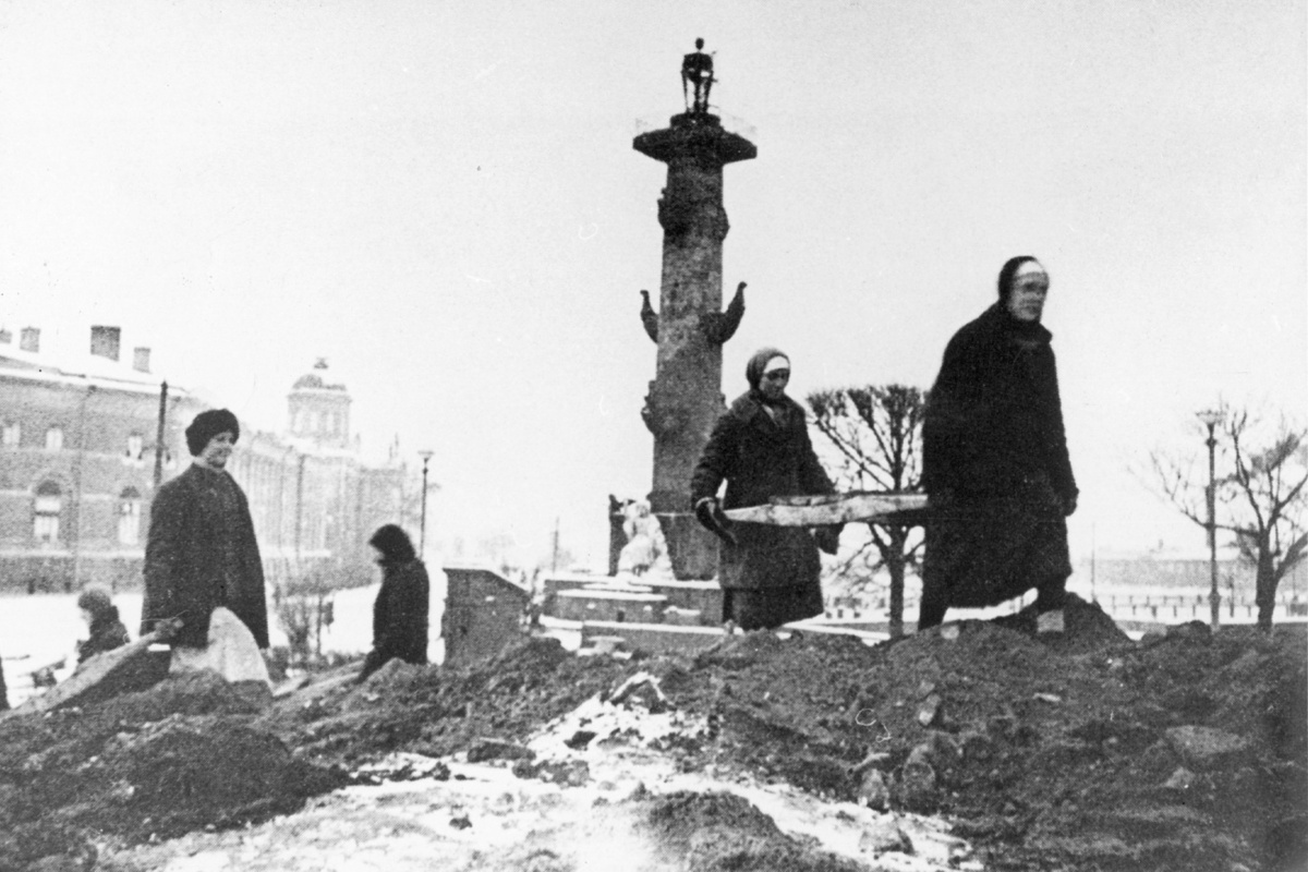 Секрет под литерой «Д»: Ленинград планировали взрывать и жечь в случае сдачи немцам
