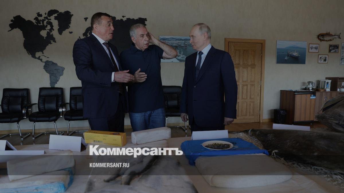 Путин впервые посетил курильский остров Итуруп