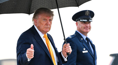 Трамп показал карту с десятками стран, окрашенных в цвета флага США
