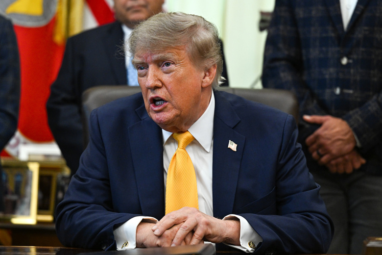 Трамп позарился на десятки государств
