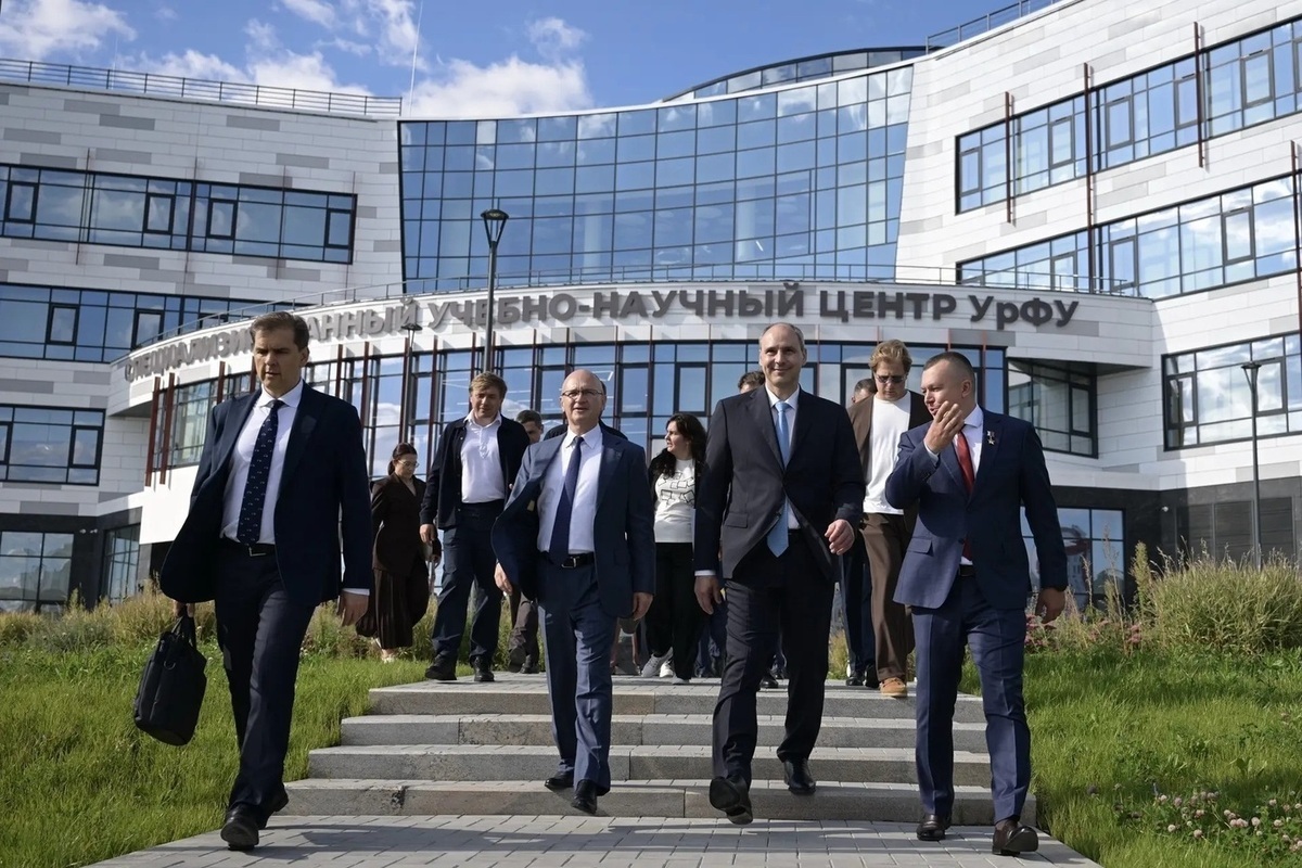 Кириенко и Паслер проверили готовность Екатеринбурга к фестивалю молодежи