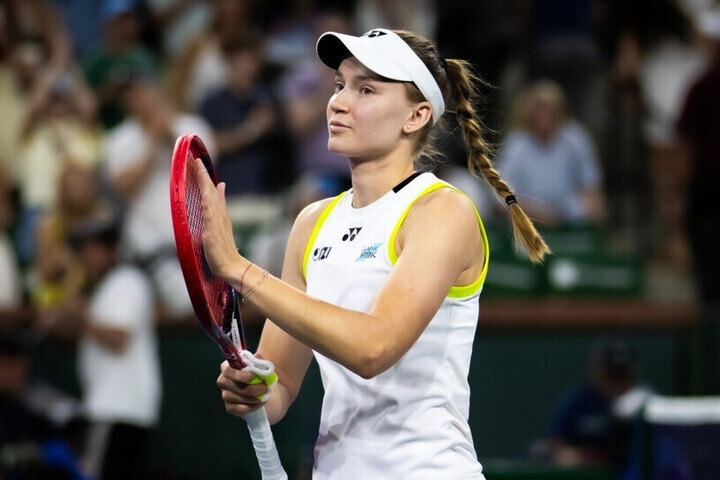 Елена Рыбакина уверенно прошла Осаку и идет дальше на US Open