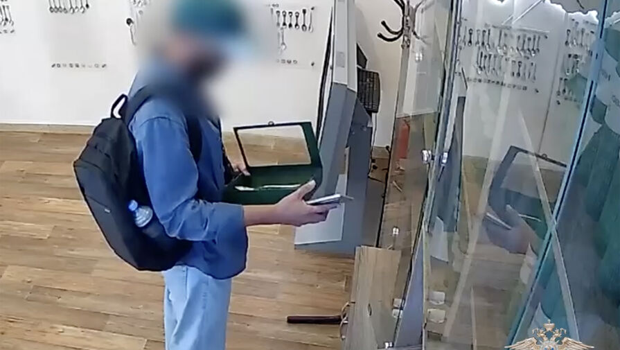 Турист украл из музея во Владимире ложку любимого писателя и попал на видео
