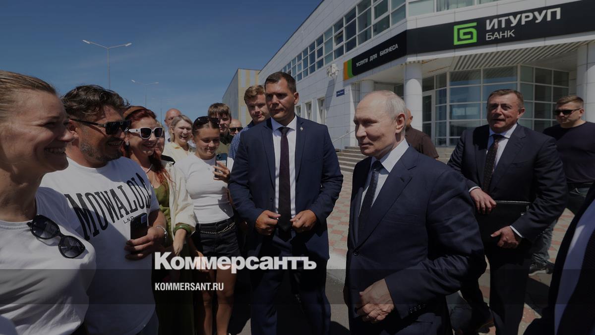 Япония выразила протест из-за визита Путина на Итуруп