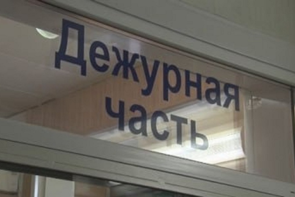 В Калмыкии задержали элистинца за кражу при приеме на работу
