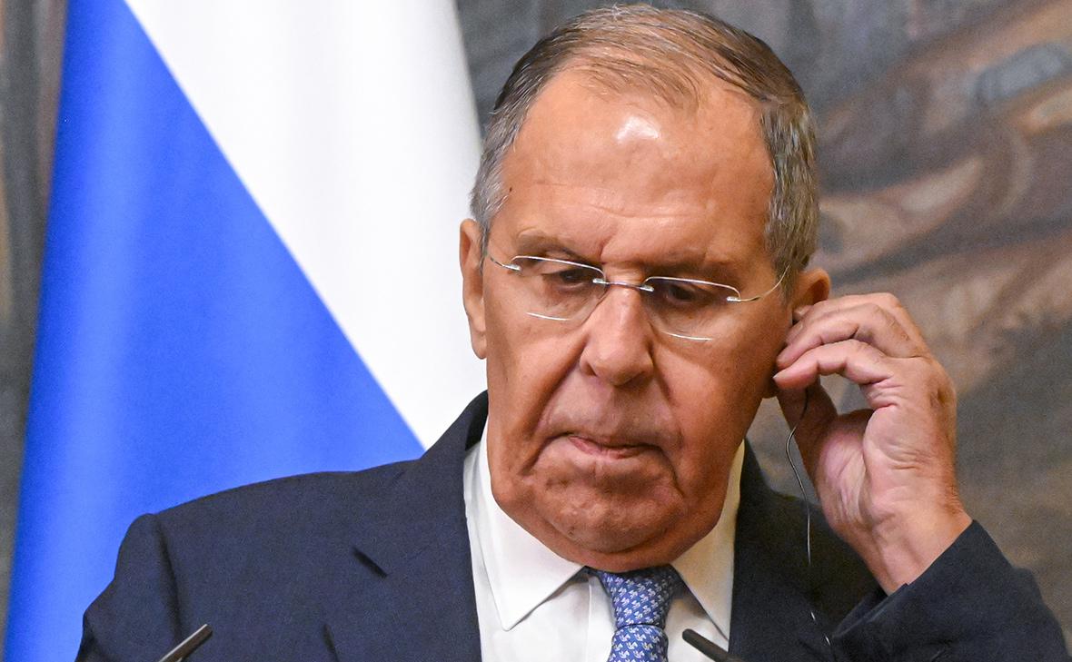 Лавров рассказал, кто подарил ему свитер с надписью «СССР»