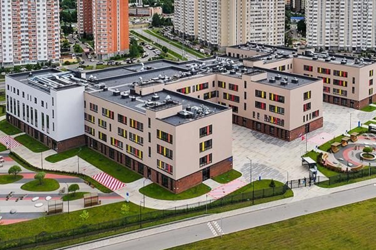 Собянин: в районе Внуково открыта школа на 2100 учеников
