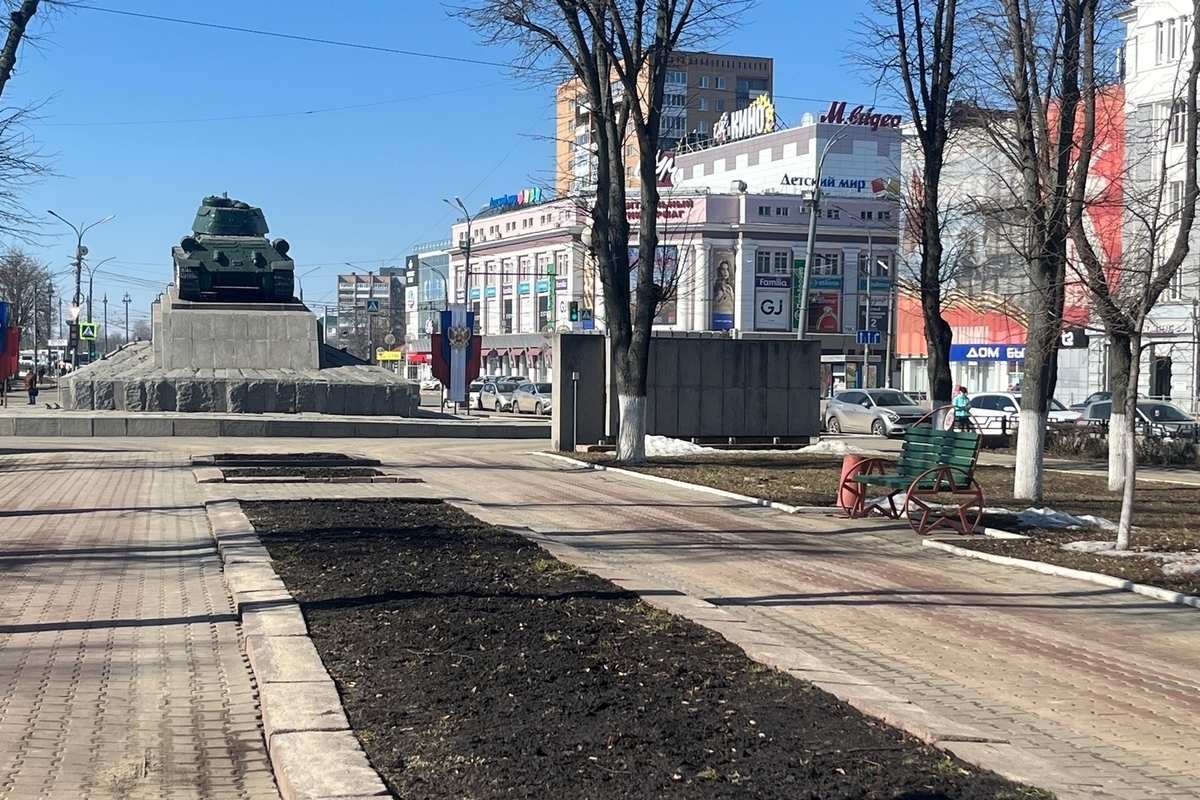 В столице Орловской области нашли подрядчика для ремонта ограждения сквера Танкистов