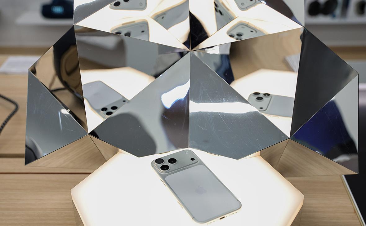 Аксаков рассказал о работе над доступом к цифровому рублю на iPhone
