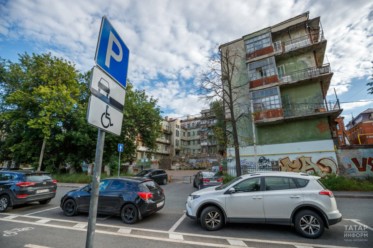 В Казани обсуждают угрозу обрушения Мергасовского дома