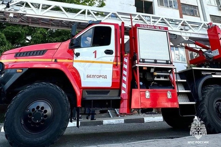 В Белгороде 15 человек покинули горящий многоквартирный дом