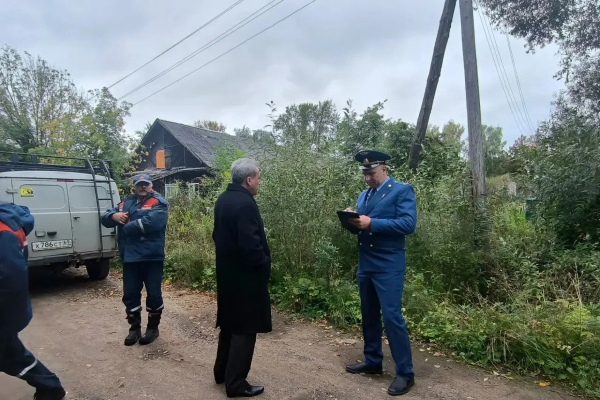 Прокурор Лихославльского округа провел выездной прием граждан