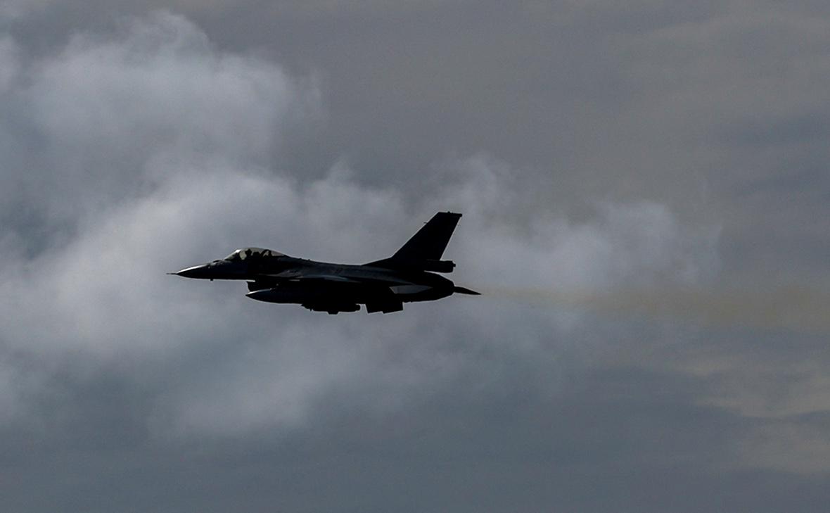 Румыния подняла истребители F-16 из-за беспилотников у границы с Украиной