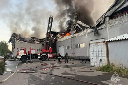 Объявлено о мощном пожаре на складе в Подмосковье