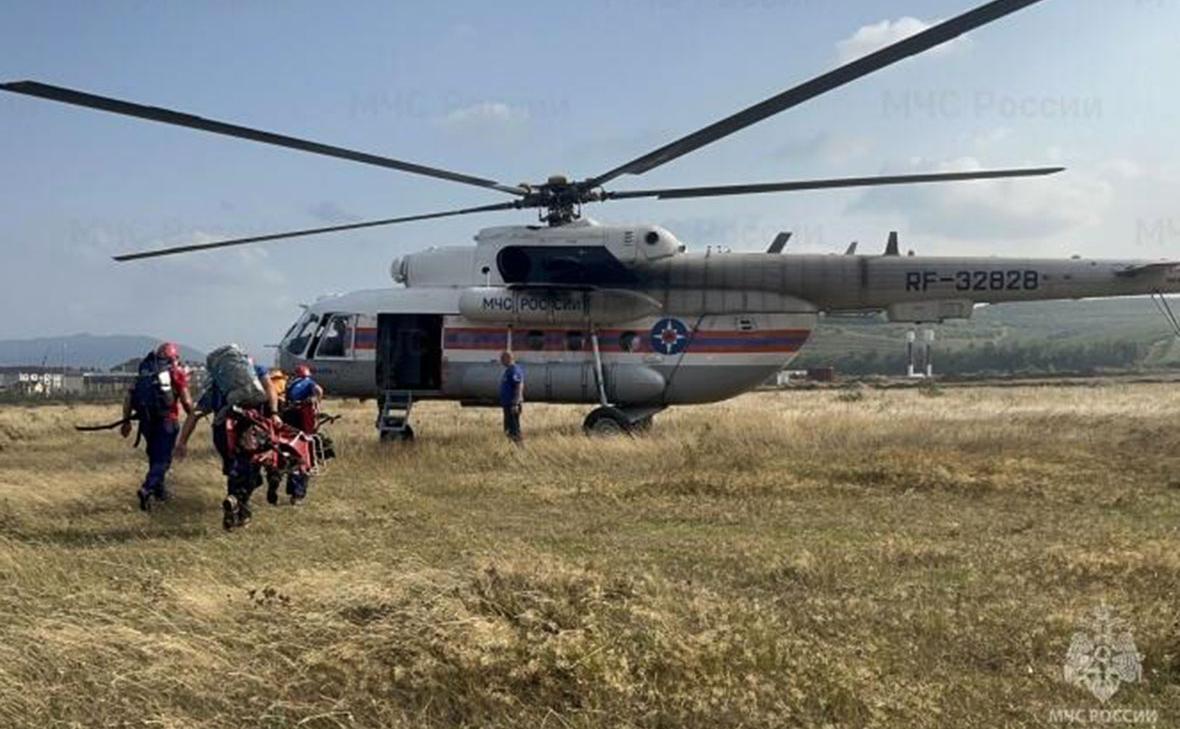 Спасатели возобновили поиски альпинистов в Безенги и нашли еще одно тело