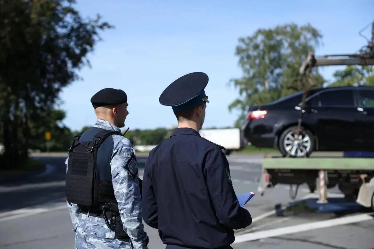 В Пскове прошёл масштабный рейд по поиску должников среди автомобилистов
