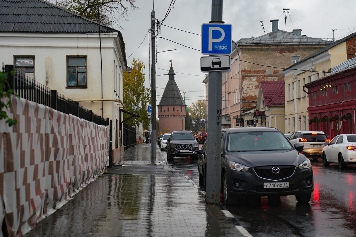 В Туле на сутки перекроют парковку на улице Некрасова