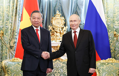 Путин и То Лам открывают лабораторию на базе российско-вьетнамского научного центра