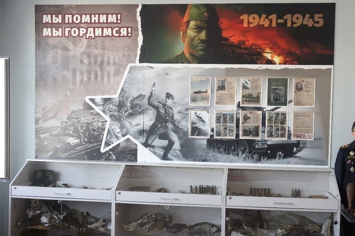 Обломки боевых самолётов стали экспонатами лицейского музея в Калининграде