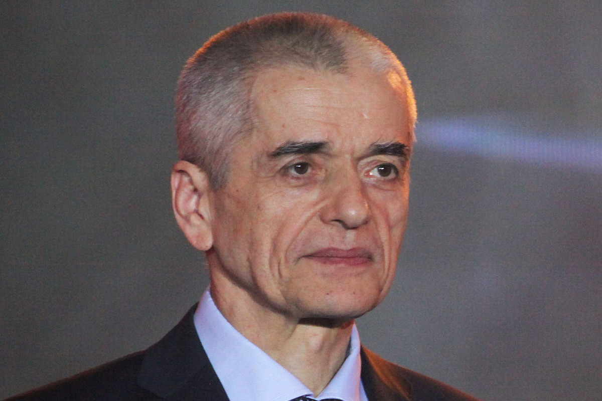 Онищенко сообщил, в какой день нельзя проводить контрольные в школах