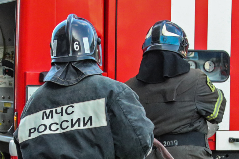 Названа возможная причина пожара в тюменской школе