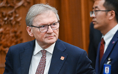 Титов предложил производителям РФ и КНР сменить лозунг на "сделано вместе"
