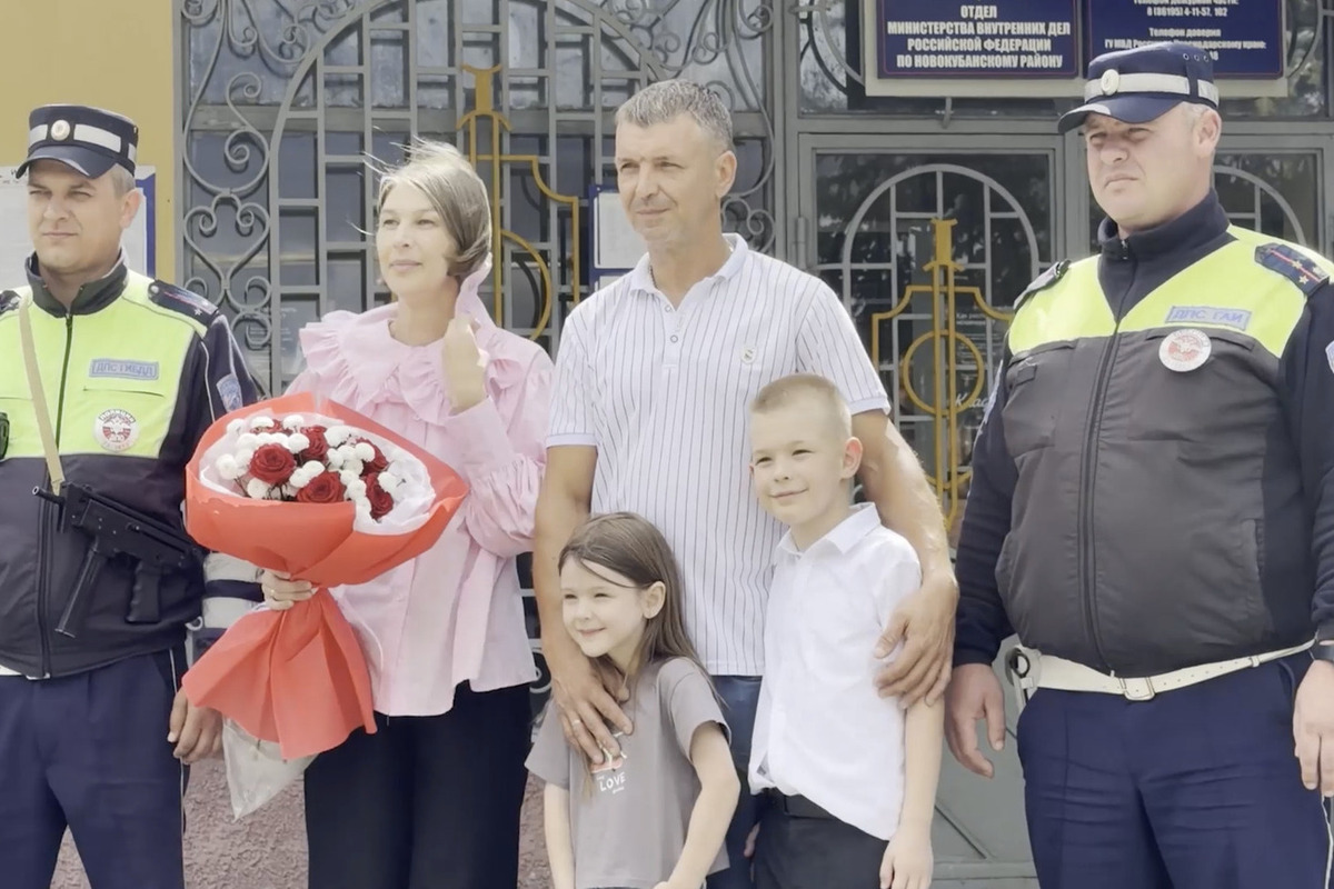 В Новокубанске полицейские сопроводили беременную женщину в роддом