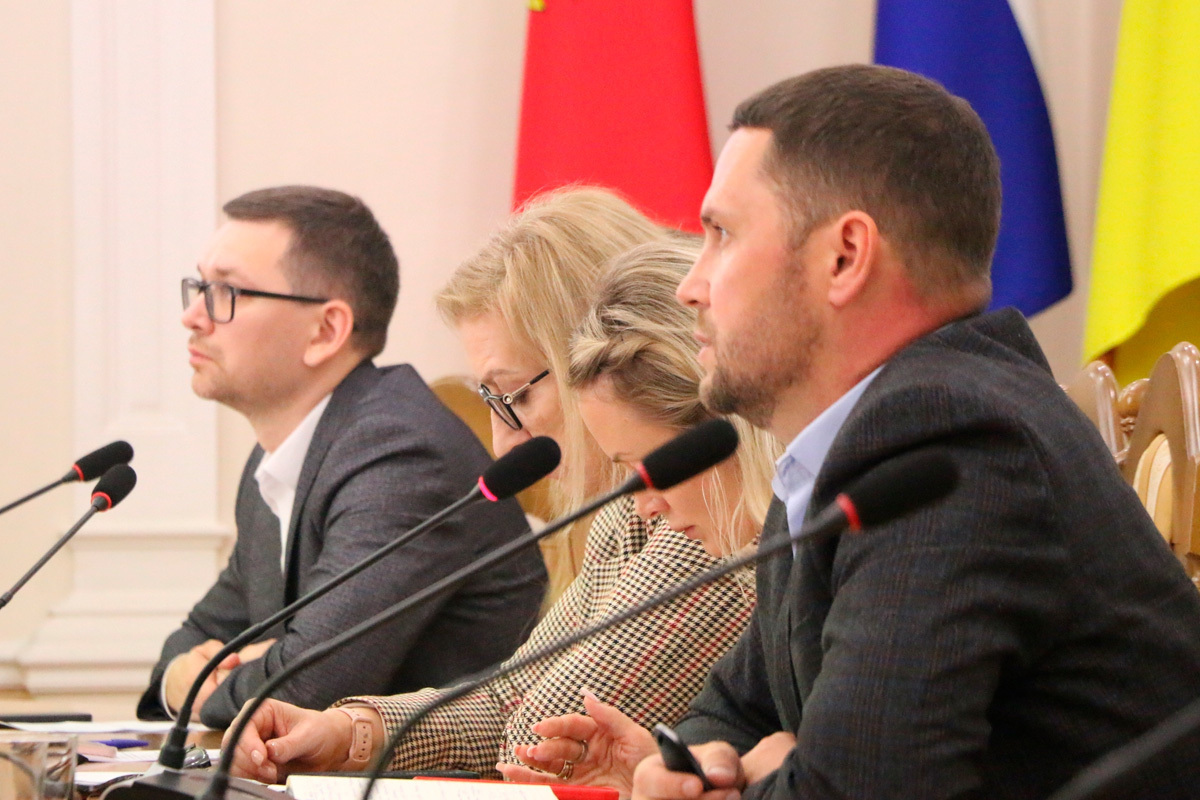 Депутаты Липецка обсудили «границы трезвости» и борьбу с незаконной торговлей