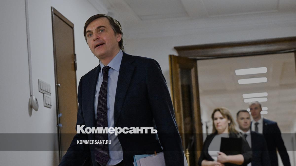 Кравцов анонсировал появление школьных комиссий по урегулированию споров